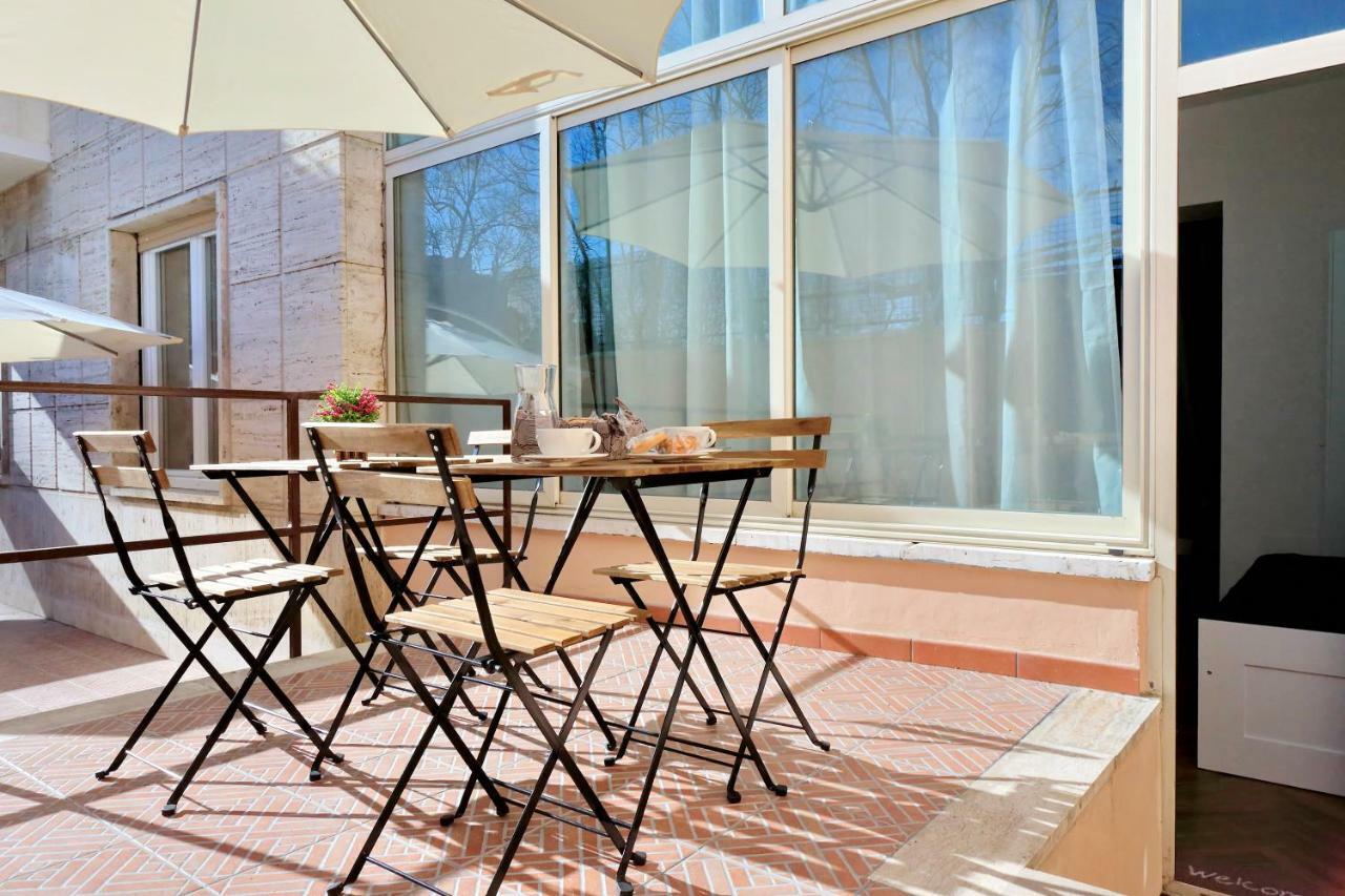 Hotel Domus Ponte Milvio à Rome Extérieur photo