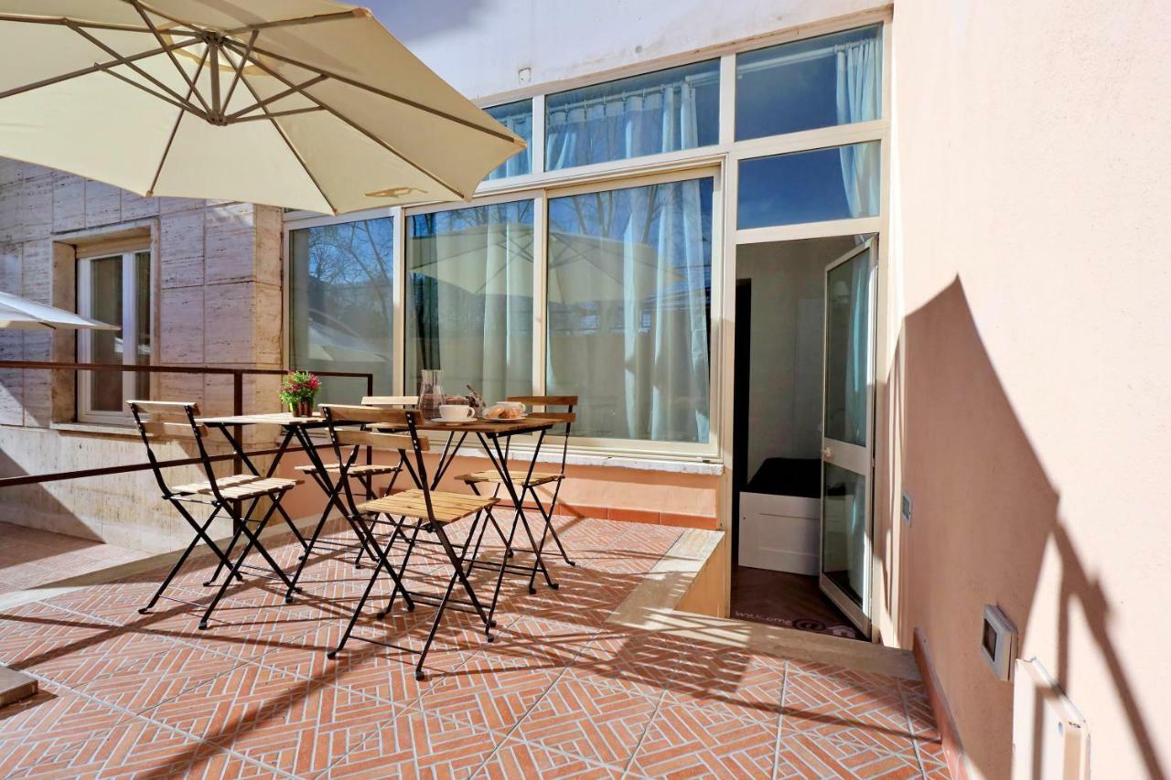 Hotel Domus Ponte Milvio à Rome Extérieur photo